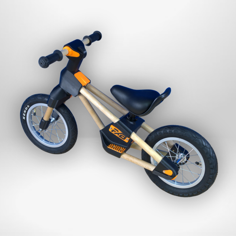 Frank in Orange/Schwarz mit Speichenfelge