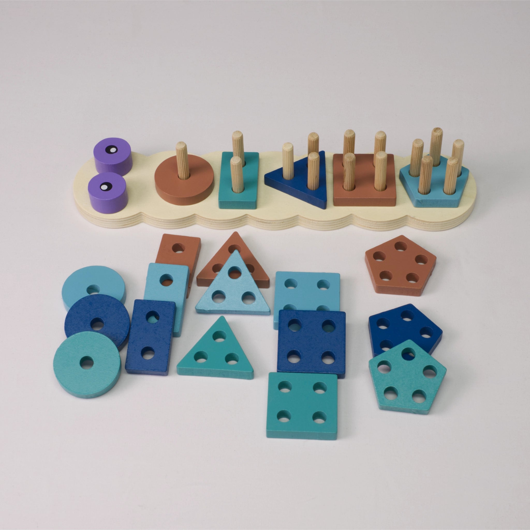 Buntes Raupen-Steckspiel aus Holz