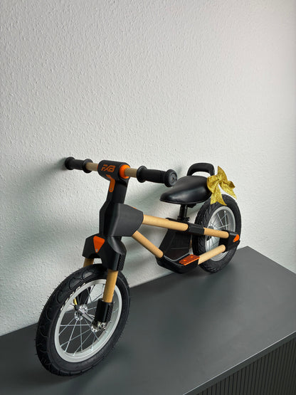 Frank - No Cute. Just Cool.