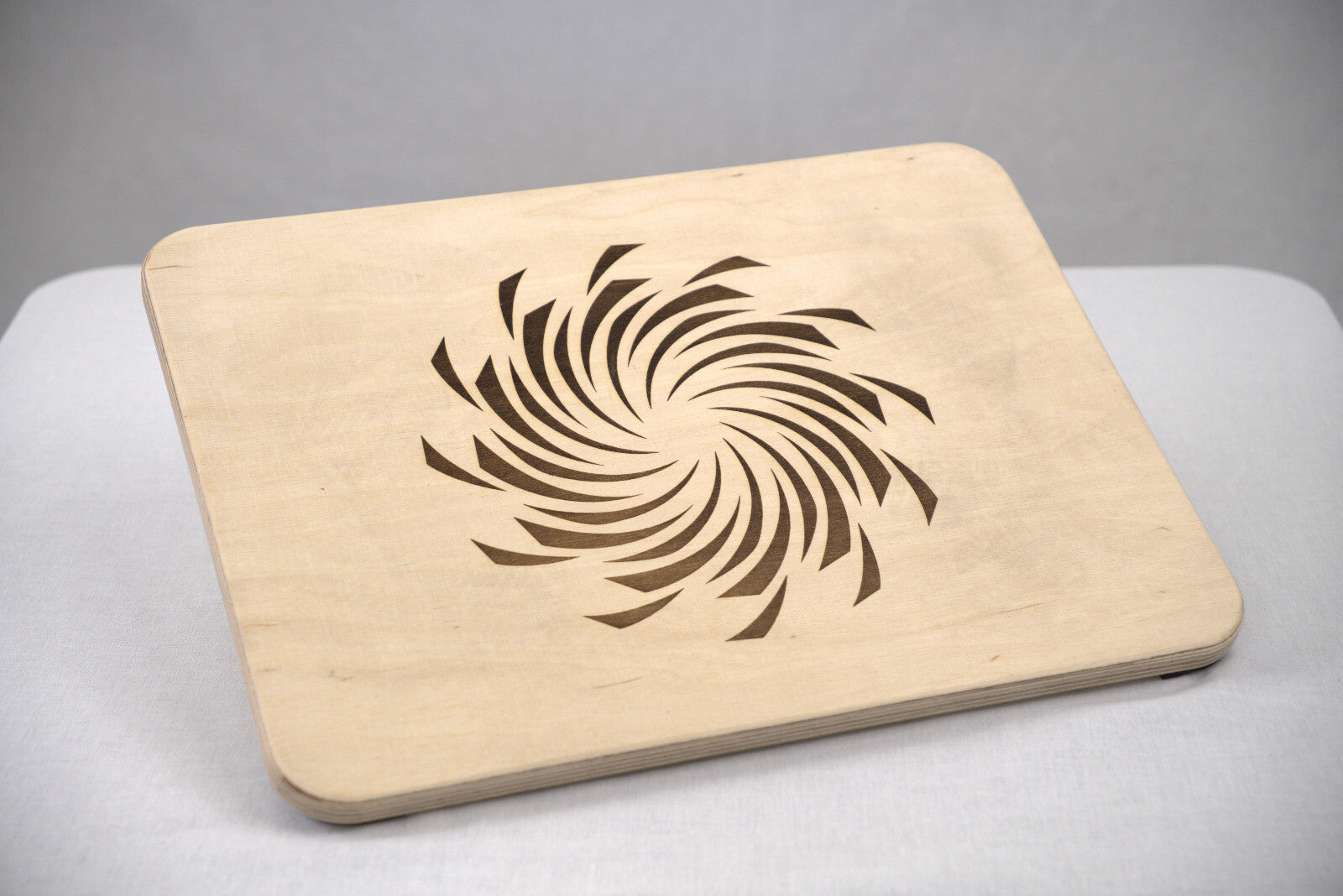 Balance Board für Kinder – mit gelaserten Motiven